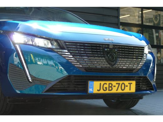Peugeot e-308 EV 156PK 54KWH ALLURE AUTOMAAT / CAMERA / STOEL-STUURVERWARMING / KEYLESS / FULL-LED / 18"LMV / N... ActivLease financial lease
