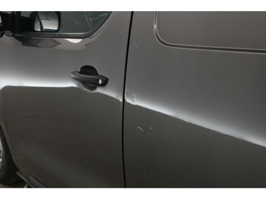 Peugeot Expert 2.0 BlueHDI 145PK L2H1 | Automaat | Airco | Camera | Cruise | Carplay | Parkeersens. ActivLease financial lease