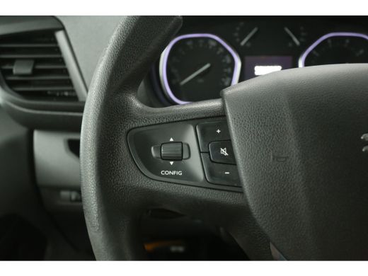 Peugeot Expert 2.0 BlueHDI L3H1 | Airco | Cruise | 3 Zits | Trekhaak | Carplay | Navi | Parkeersens. ActivLease financial lease
