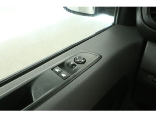 Peugeot Expert 2.0 BlueHDI L3H1 | Airco | Cruise | 3 Zits | Trekhaak | Carplay | Navi | Parkeersens. ActivLease financial lease
