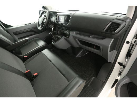 Peugeot Expert 2.0 BlueHDI L3H1 | Airco | Cruise | 3 Zits | Trekhaak | Carplay | Navi | Parkeersens. ActivLease financial lease