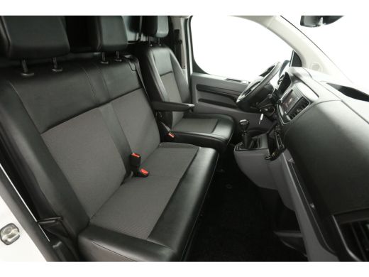 Peugeot Expert 2.0 BlueHDI L3H1 | Airco | Cruise | 3 Zits | Trekhaak | Carplay | Navi | Parkeersens. ActivLease financial lease