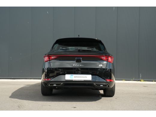 Seat Leon Sportstourer FR Business - eHybrid | Achteruitrijcamera | Automatisch dimmende binnenspiegel | Da... ActivLease financial lease