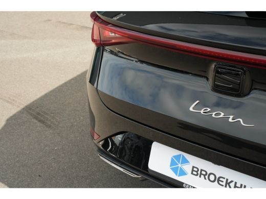 Seat Leon Sportstourer FR Business - eHybrid | Achteruitrijcamera | Automatisch dimmende binnenspiegel | Da... ActivLease financial lease
