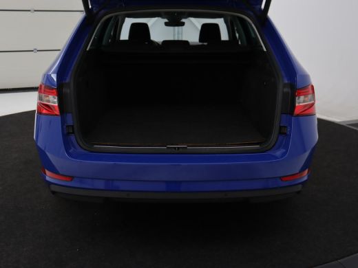 Skoda Superb 1.4 TSI iV Business Edition | SOH 92,3% | Stoelverwarming | Virtual Cockpit | Adaptive cruise | C... ActivLease financial lease