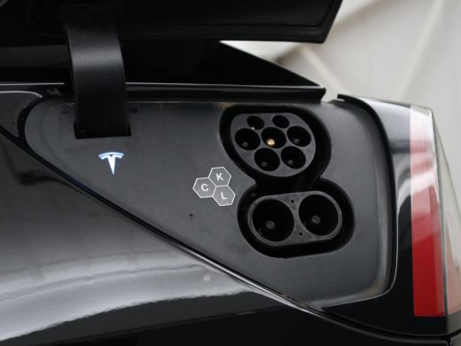 Tesla Model Y | SOH 94.8% | Traffic-Aware Cruise control | Leder | Achterbank verwarming | 21'' | Full LED | Pa... ActivLease financial lease