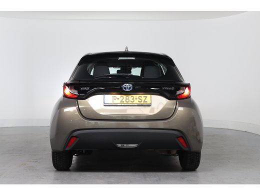 Toyota Yaris 1.5 Hybrid Active | Automaat! | Dealer Onderhouden! | Camera | Cruise Adaptive | Clima | Navi By ... ActivLease financial lease