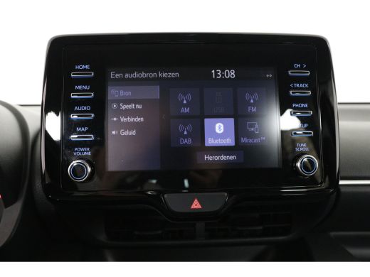 Toyota Yaris 1.5 Hybrid Active | Automaat! | Dealer Onderhouden! | Camera | Cruise Adaptive | Clima | Navi By ... ActivLease financial lease