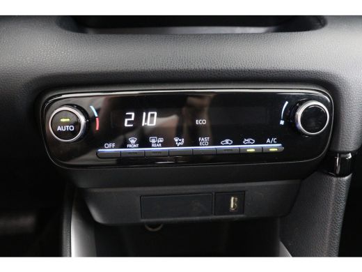 Toyota Yaris 1.5 Hybrid Active | Automaat! | Dealer Onderhouden! | Camera | Cruise Adaptive | Clima | Navi By ... ActivLease financial lease