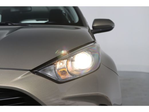 Toyota Yaris 1.5 Hybrid Active | Automaat! | Dealer Onderhouden! | Camera | Cruise Adaptive | Clima | Navi By ... ActivLease financial lease
