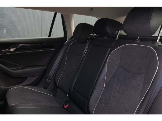 Volkswagen Passat Variant Business - eHybrid | 'App-Connect' draadloze smartphone integratie | Afstandscontrolesyst... ActivLease financial lease