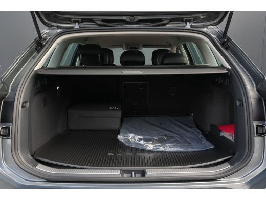Volkswagen Passat Variant Business - eHybrid | 'App-Connect' draadloze smartphone integratie | Afstandscontrolesyst... ActivLease financial lease