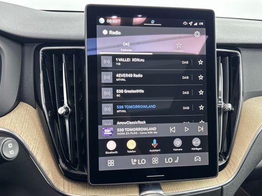 Volvo  XC60 T6 Recharge Plus Dark | 19" Allseason | Panoramadak | Head-Up | 360 Camera | Trekhaak | Harman Ka... ActivLease financial lease
