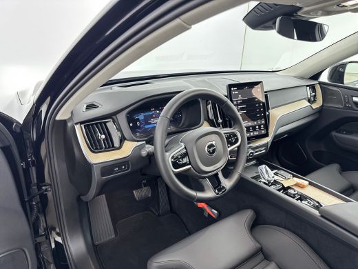 Volvo  XC60 T6 Recharge Plus Dark | 19" Allseason | Panoramadak | Head-Up | 360 Camera | Trekhaak | Harman Ka... ActivLease financial lease