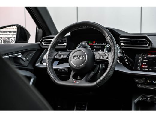 Audi A3 Sportback 40 TFSI e S edition 204PK | Stoelverwarming | Achteruitrijcamera | ACC | Sfeerverlichti... ActivLease financial lease