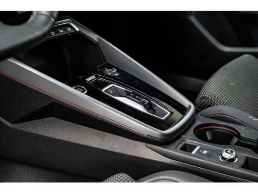 Audi A3 Sportback 40 TFSI e S edition 204PK | Stoelverwarming | Achteruitrijcamera | ACC | Sfeerverlichti... ActivLease financial lease