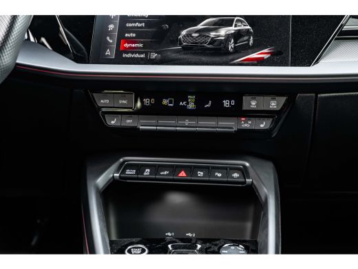 Audi A3 Sportback 40 TFSI e S edition 204PK | Stoelverwarming | Achteruitrijcamera | ACC | Sfeerverlichti... ActivLease financial lease