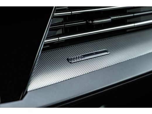 Audi A3 Sportback 40 TFSI e S edition 204PK | Stoelverwarming | Achteruitrijcamera | ACC | Sfeerverlichti... ActivLease financial lease