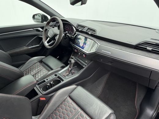 Audi Q3 TFSI RS Pano.dak Carplay Pano.dak Trekhaak Sportzetels 21Inch ActivLease financial lease