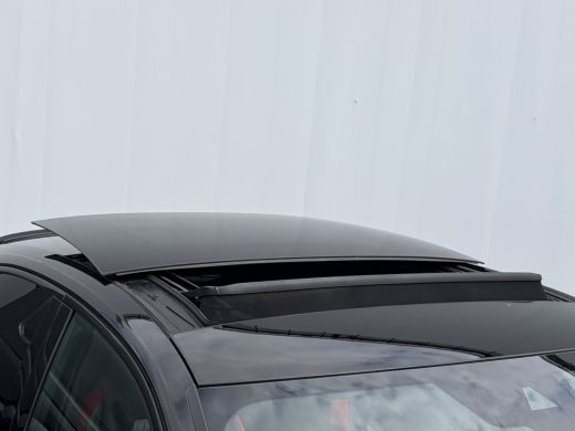 Audi Q3 TFSI RS Pano.dak Carplay Pano.dak Trekhaak Sportzetels 21Inch ActivLease financial lease