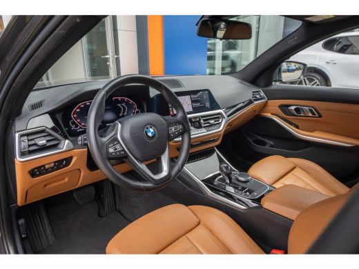 BMW 3 Serie Touring 330e eDrive Edition | leder | Stoelverwarming | Digitaal dashboard | Navigatie | Keyless ... ActivLease financial lease
