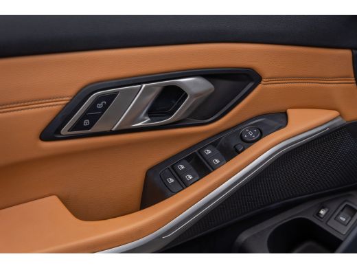 BMW 3 Serie Touring 330e eDrive Edition | leder | Stoelverwarming | Digitaal dashboard | Navigatie | Keyless ... ActivLease financial lease