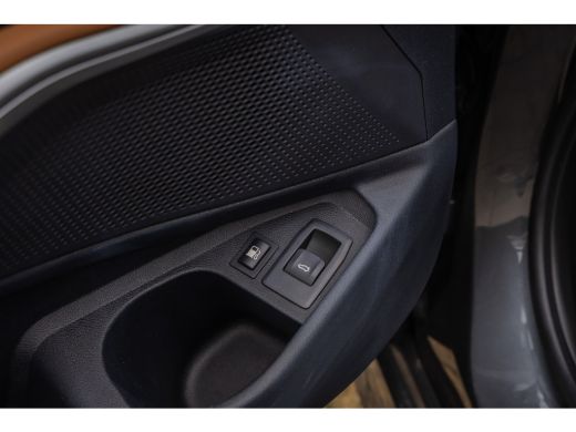BMW 3 Serie Touring 330e eDrive Edition | leder | Stoelverwarming | Digitaal dashboard | Navigatie | Keyless ... ActivLease financial lease