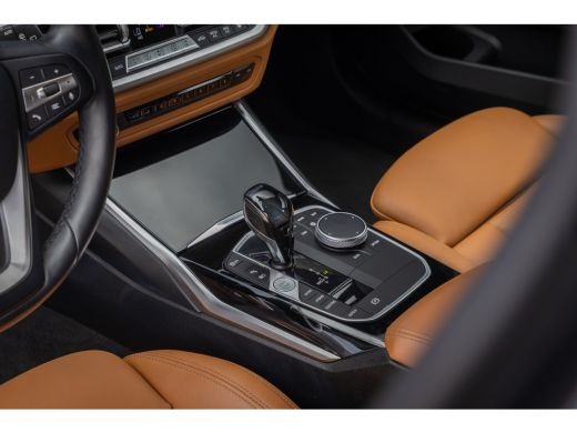 BMW 3 Serie Touring 330e eDrive Edition | leder | Stoelverwarming | Digitaal dashboard | Navigatie | Keyless ... ActivLease financial lease