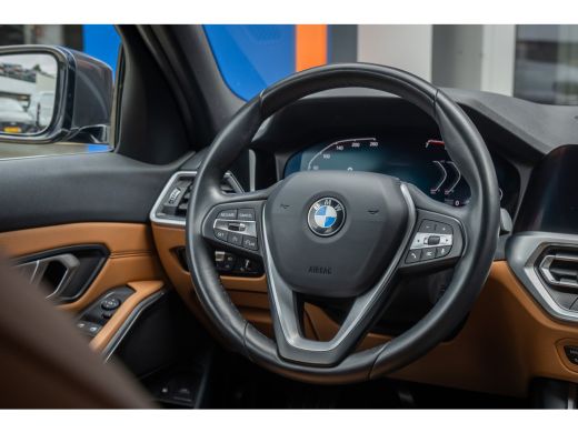 BMW 3 Serie Touring 330e eDrive Edition | leder | Stoelverwarming | Digitaal dashboard | Navigatie | Keyless ... ActivLease financial lease