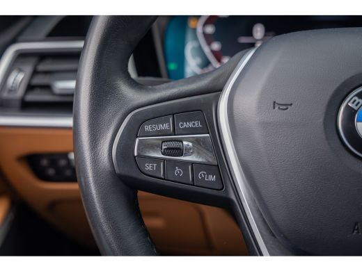 BMW 3 Serie Touring 330e eDrive Edition | leder | Stoelverwarming | Digitaal dashboard | Navigatie | Keyless ... ActivLease financial lease