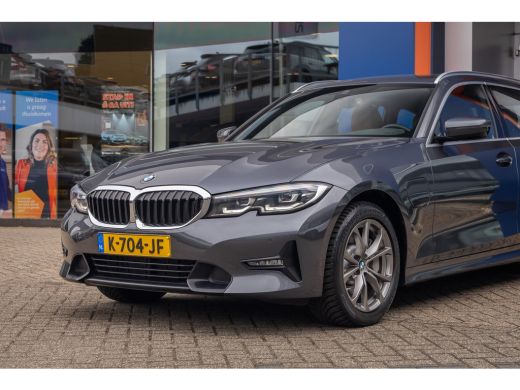 BMW 3 Serie Touring 330e eDrive Edition | leder | Stoelverwarming | Digitaal dashboard | Navigatie | Keyless ... ActivLease financial lease