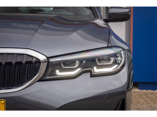 BMW 3 Serie Touring 330e eDrive Edition | leder | Stoelverwarming | Digitaal dashboard | Navigatie | Keyless ... ActivLease financial lease