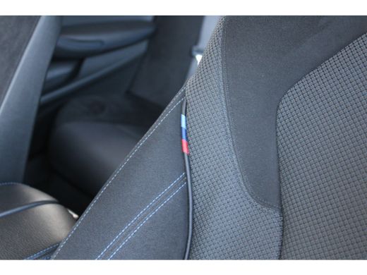 BMW 5 Serie Touring 530e xDrive High Executive | SOH 83% | Alcantara bekleding | Harman kardon audio | Apple ... ActivLease financial lease