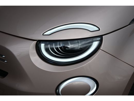 Fiat 500C 1.0 Hybrid La Prima DEMO-DEAL! Tot 8 Jaar Garantie! | Vol-Leder | Achteruitrijcamera | Stoelverwa... ActivLease financial lease