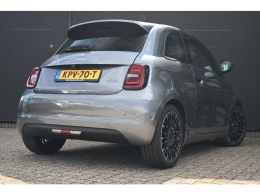 Fiat 500e La Prima 42 kWh 95%SOH! | Panoramadak | Incl. Winterset | JBL | Vol-Leder | Adaptive Cruise | Dea... ActivLease financial lease