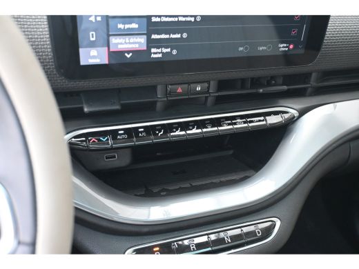 Fiat 500e La Prima 42 kWh 95%SOH! | Panoramadak | Incl. Winterset | JBL | Vol-Leder | Adaptive Cruise | Dea... ActivLease financial lease