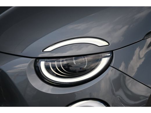 Fiat 500e La Prima 42 kWh 95%SOH! | Panoramadak | Incl. Winterset | JBL | Vol-Leder | Adaptive Cruise | Dea... ActivLease financial lease