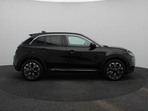 Fiat 600e La Prima 54 kWh | SOH 98% | Keyless | Dodehoekdetectie | Navi | Stoelverwarming | 18"LMV | Camera... ActivLease financial lease