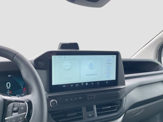Ford E-Transit 320 L1H1 Limited 71 kWh | Cruise Control | Camera | CarPlay | Bluetooth | ActivLease financial lease