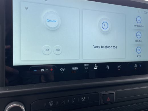 Ford E-Transit 320 L1H1 Limited 71 kWh | Cruise Control | Camera | CarPlay | Bluetooth | ActivLease financial lease