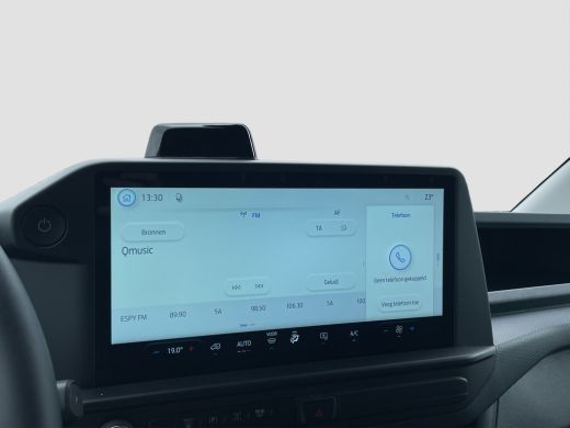 Ford E-Transit 320 L1H1 Limited 71 kWh | Cruise Control | Camera | CarPlay | Bluetooth | ActivLease financial lease