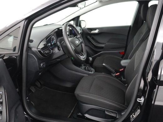 Ford Fiesta 1.0 EcoBoost Hybrid Titanium | Cruise control | Park assist | Climate control | Navigatie | Carpl... ActivLease financial lease