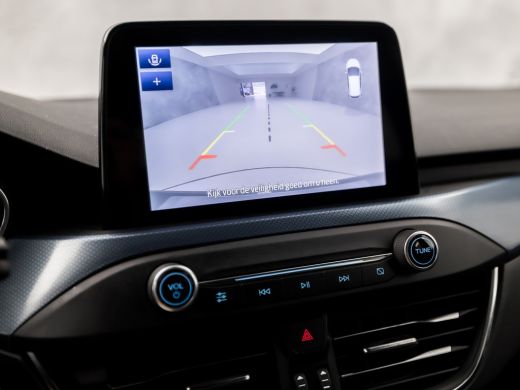 Ford Focus 1.0 EcoBoost Hybrid Active X 155Pk (VIRTUAL COCKPIT, APPLE CARPLAY, CAMERA, ZWART HEMEL, SPORTSTO... ActivLease financial lease