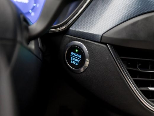 Ford Focus 1.0 EcoBoost Hybrid Active X 155Pk (VIRTUAL COCKPIT, APPLE CARPLAY, CAMERA, ZWART HEMEL, SPORTSTO... ActivLease financial lease