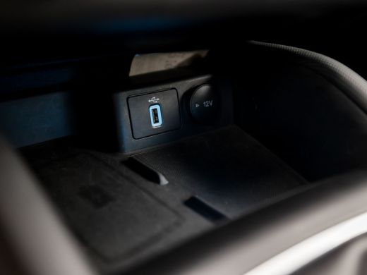 Ford Focus 1.0 EcoBoost Hybrid Active X 155Pk (VIRTUAL COCKPIT, APPLE CARPLAY, CAMERA, ZWART HEMEL, SPORTSTO... ActivLease financial lease