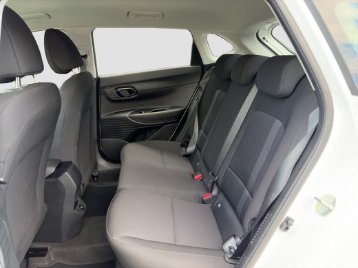 Hyundai i20 1.0 T-GDI 100pk Comfort | Airco | Camera | Carplay | Cruise control | Dodehoek detectie | Navigat... ActivLease financial lease