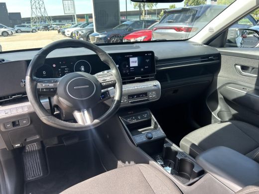Hyundai Kona 1.6 GDI HEV Comfort Smart | Stoel & stuurverwarming | Navigatie | Rijklaarpijs! ActivLease financial lease