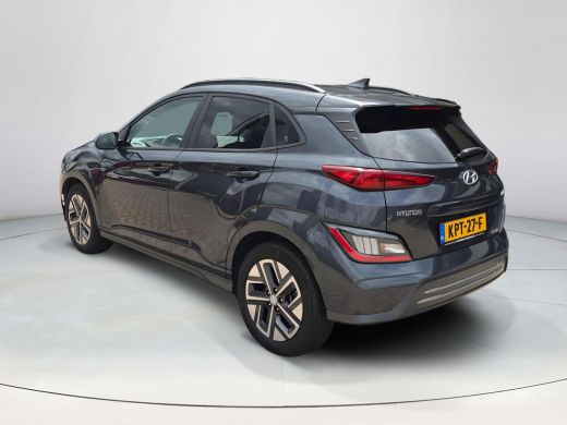 Hyundai Kona EV Fashion 64 kWh | 3 Fase | SOH 96,4 % | Navigatie | Rijklaaprijs! ActivLease financial lease