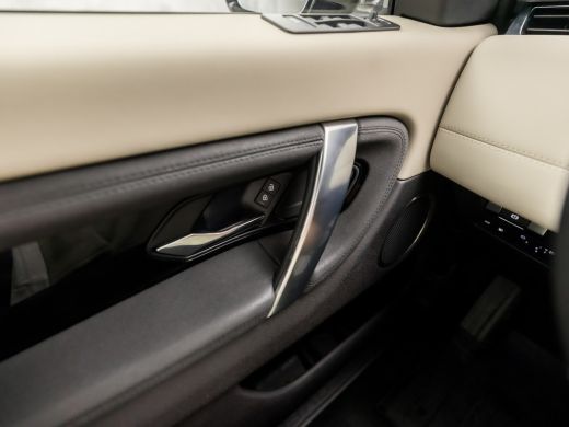Land Rover Discovery Sport P300e 1.5 S 309Pk Automaat (APPLE CARPLAY, GROOT NAVI, 360 CAMERA, ZWART HEMEL, LEDER, ELEK SPORT... ActivLease financial lease