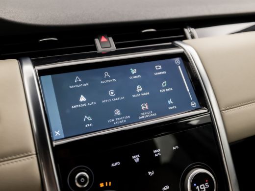Land Rover Discovery Sport P300e 1.5 S 309Pk Automaat (APPLE CARPLAY, GROOT NAVI, 360 CAMERA, ZWART HEMEL, LEDER, ELEK SPORT... ActivLease financial lease